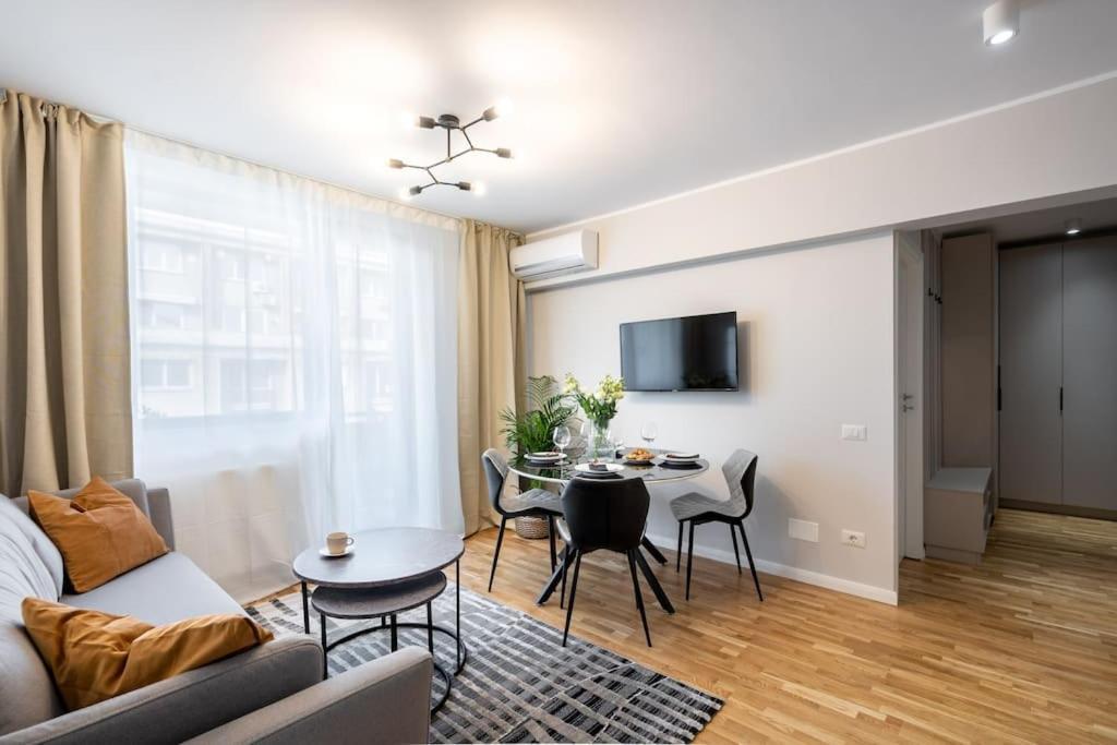 Sunny 2Br Flat - Top Location - Stunning Views 布加勒斯特 外观 照片